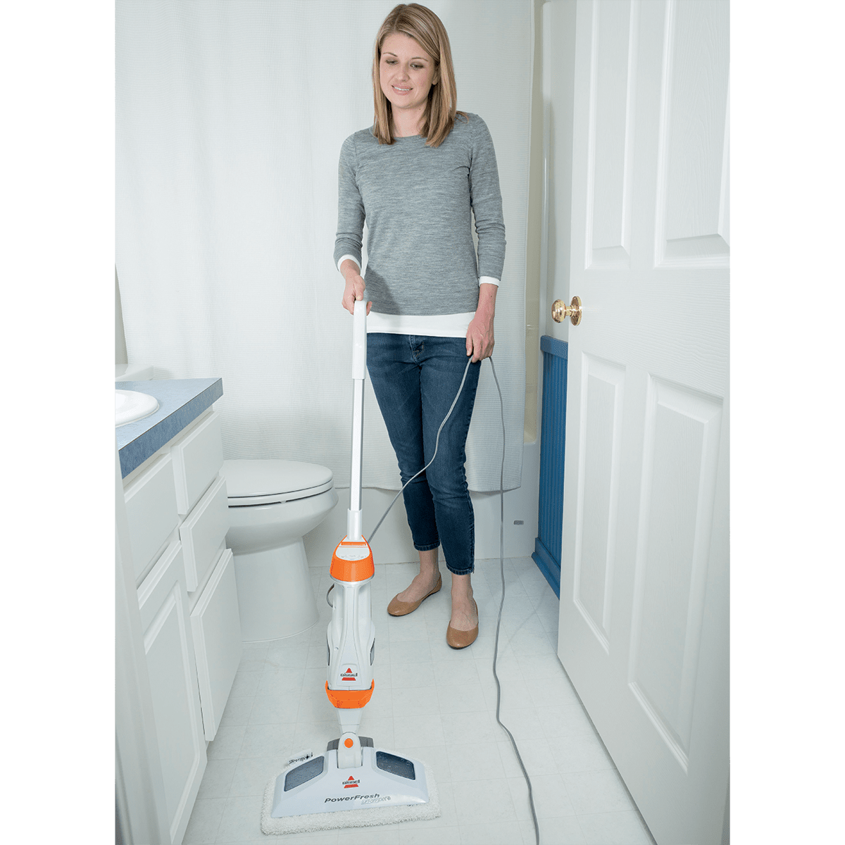 https://s3-assets.sylvane.com/media/images/products/bissell-powerfresh-pet-lift-off-steam-mop-lifestyle.png